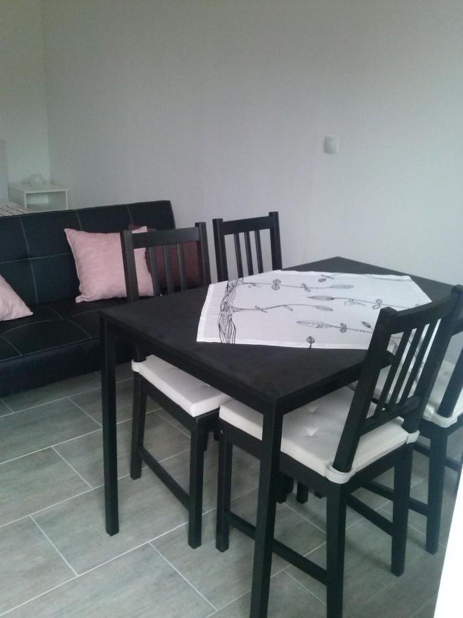 Apartments By The Sea Martinscica, Cres - 14334 Martinscica (Cres) Exterior foto